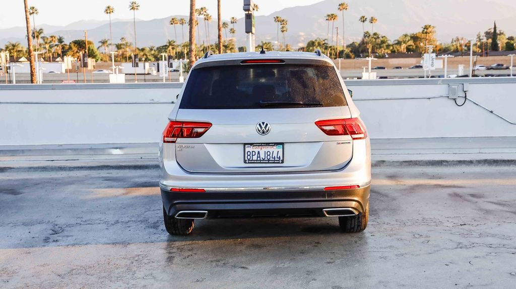 Used 2020 Volkswagen Tiguan SE w/ Panoramic Sunroof Package AWD/4WD image 8