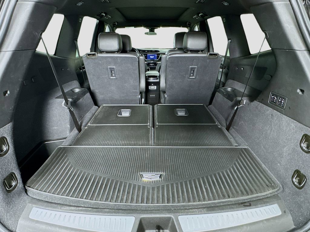 Used 2020 Cadillac XT6 Premium Luxury w/ LPO, Floor Liner Package image 28