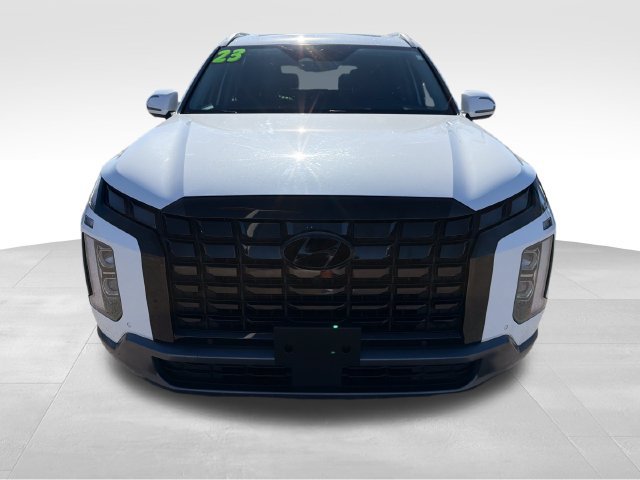 Used 2023 Hyundai Palisade Limited w/ Winter Package AWD/4WD image 2