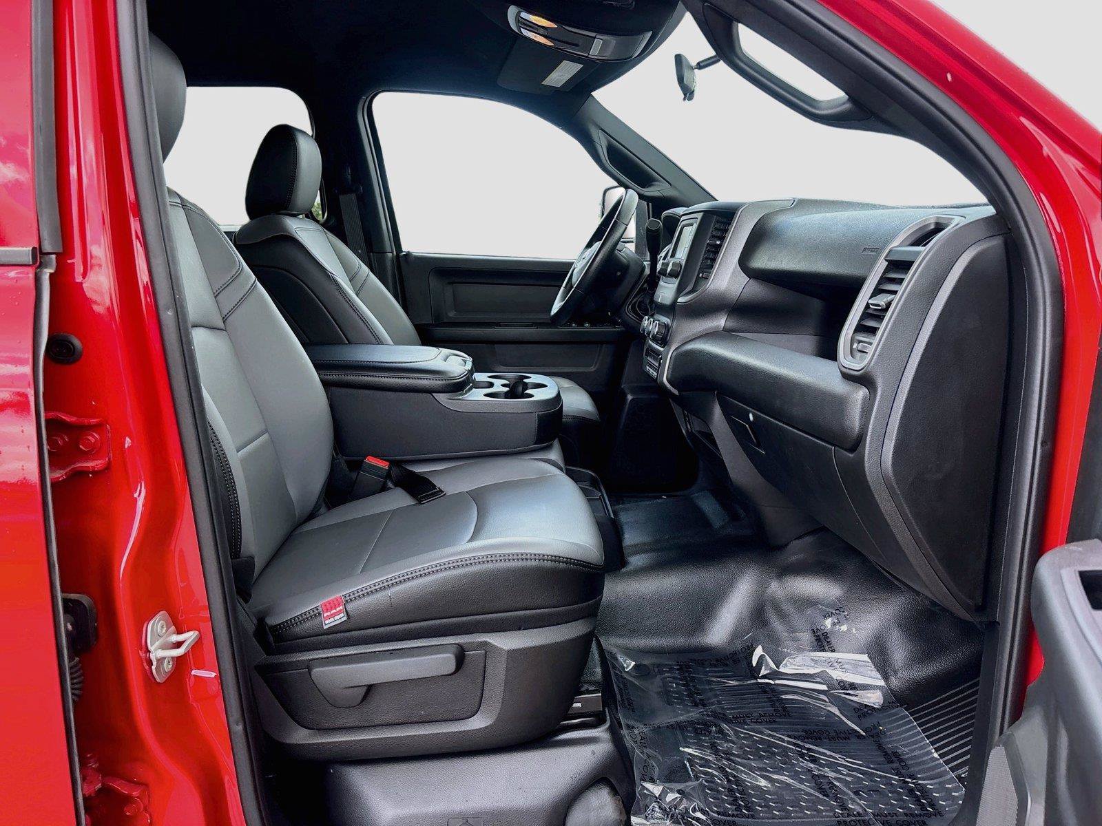 Used 2024 RAM 3500 Tradesman RWD image 26