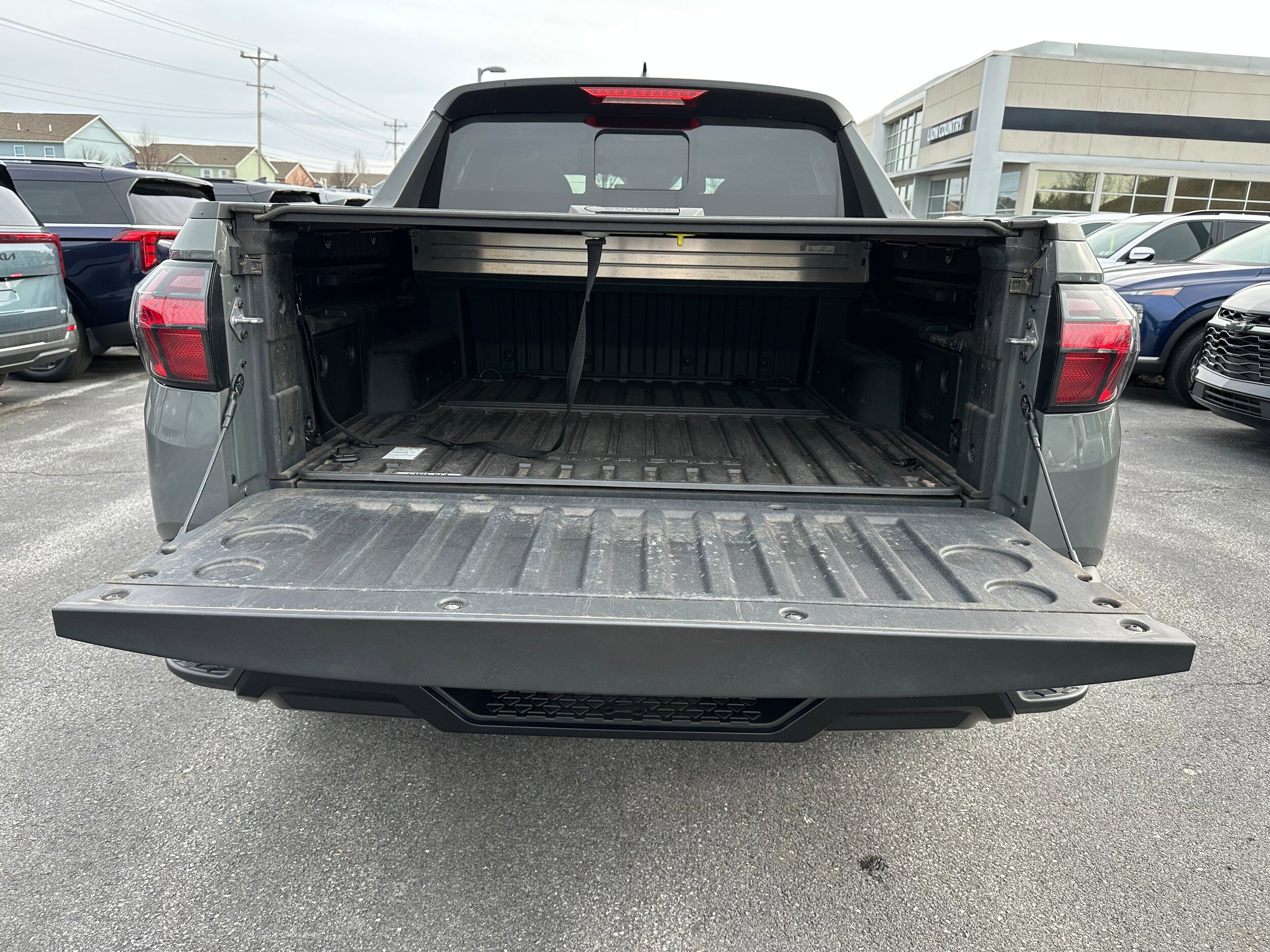 Used 2023 Hyundai Santa Cruz Night w/ Cargo Package image 10