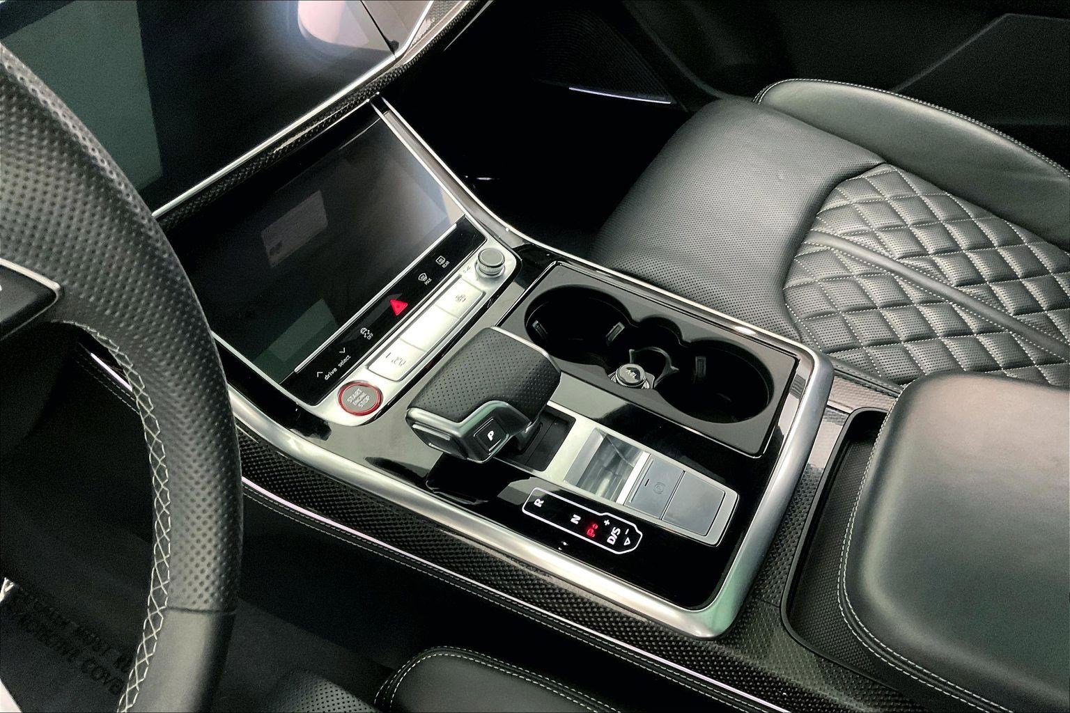 Used 2021 Audi SQ7 Prestige w/ Prestige Package image 18