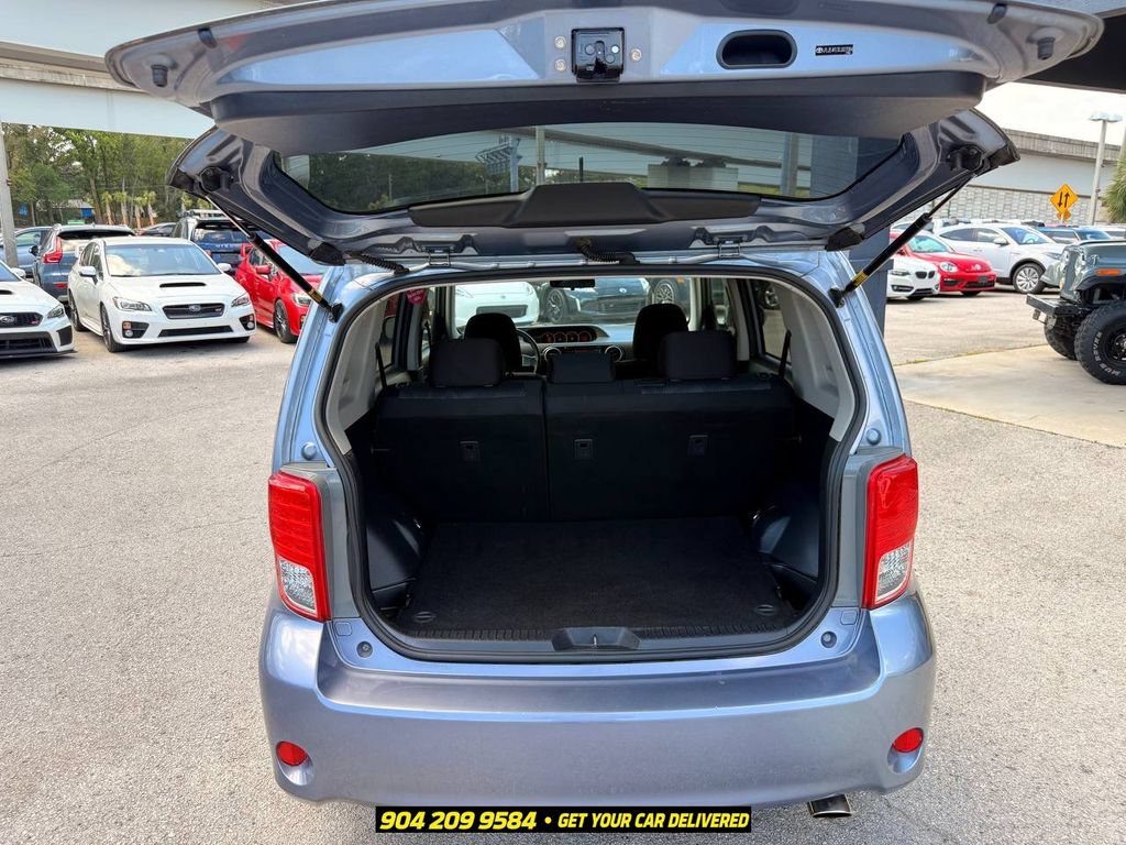 Used 2012 Scion xB FWD image 27
