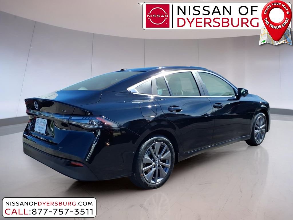 New 2026 Nissan Sentra SL FWD image 3