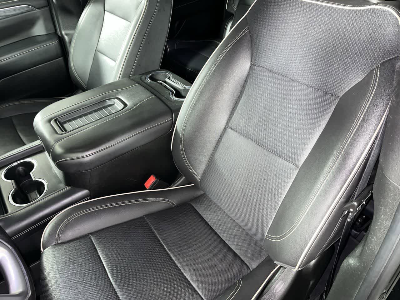 Used 2023 GMC Yukon XL SLT AWD/4WD image 15