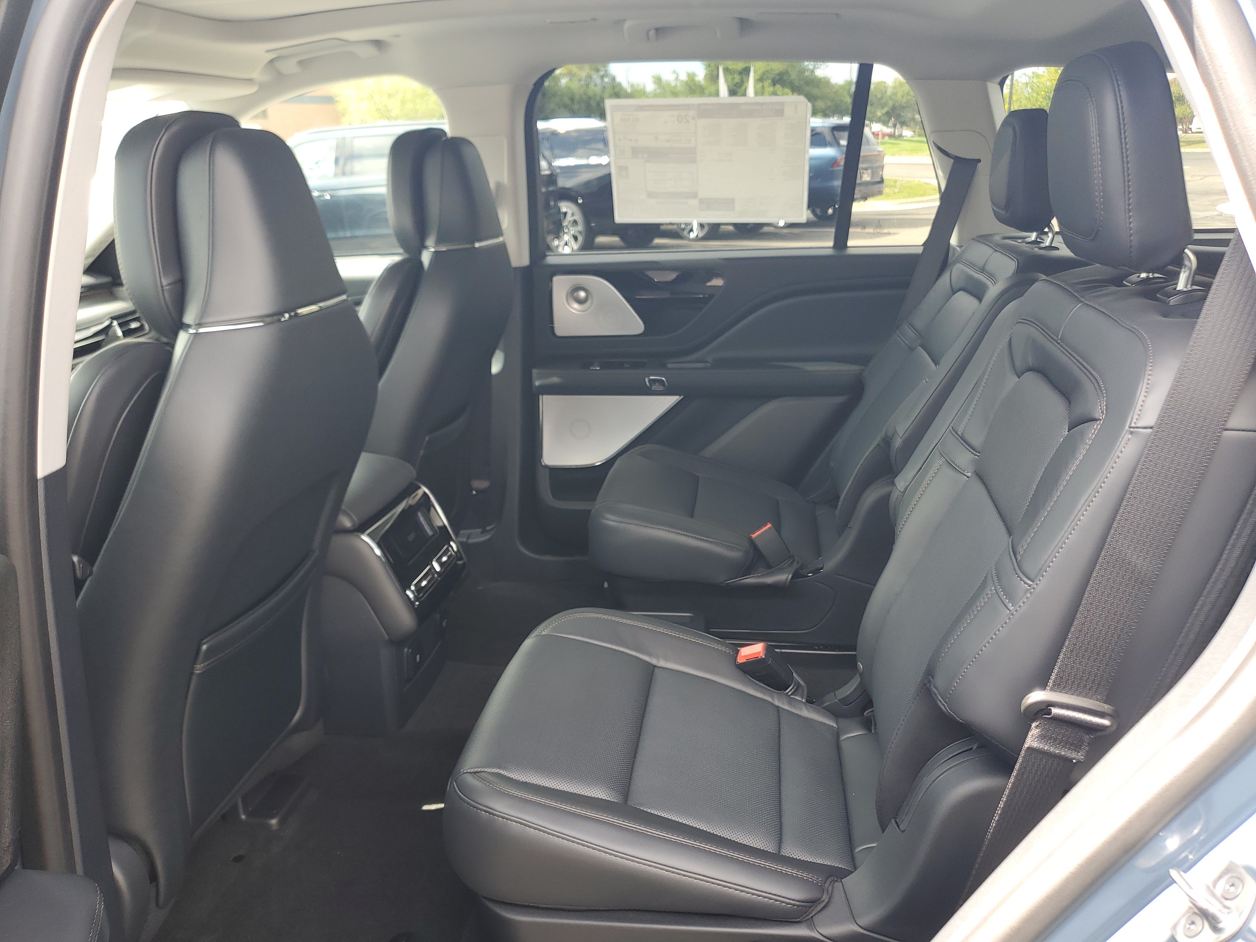 New 2027 Lincoln Aviator Reserve AWD/4WD image 23