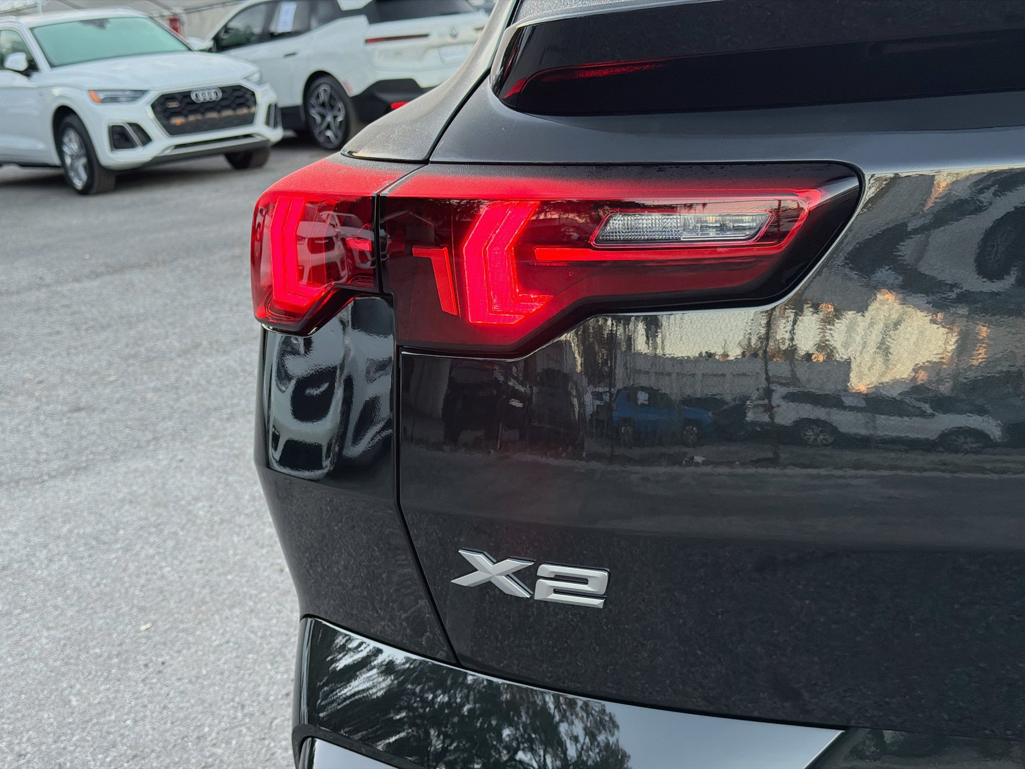 New 2027 BMW X2 xDrive28i w/ Technology Package AWD/4WD image 10