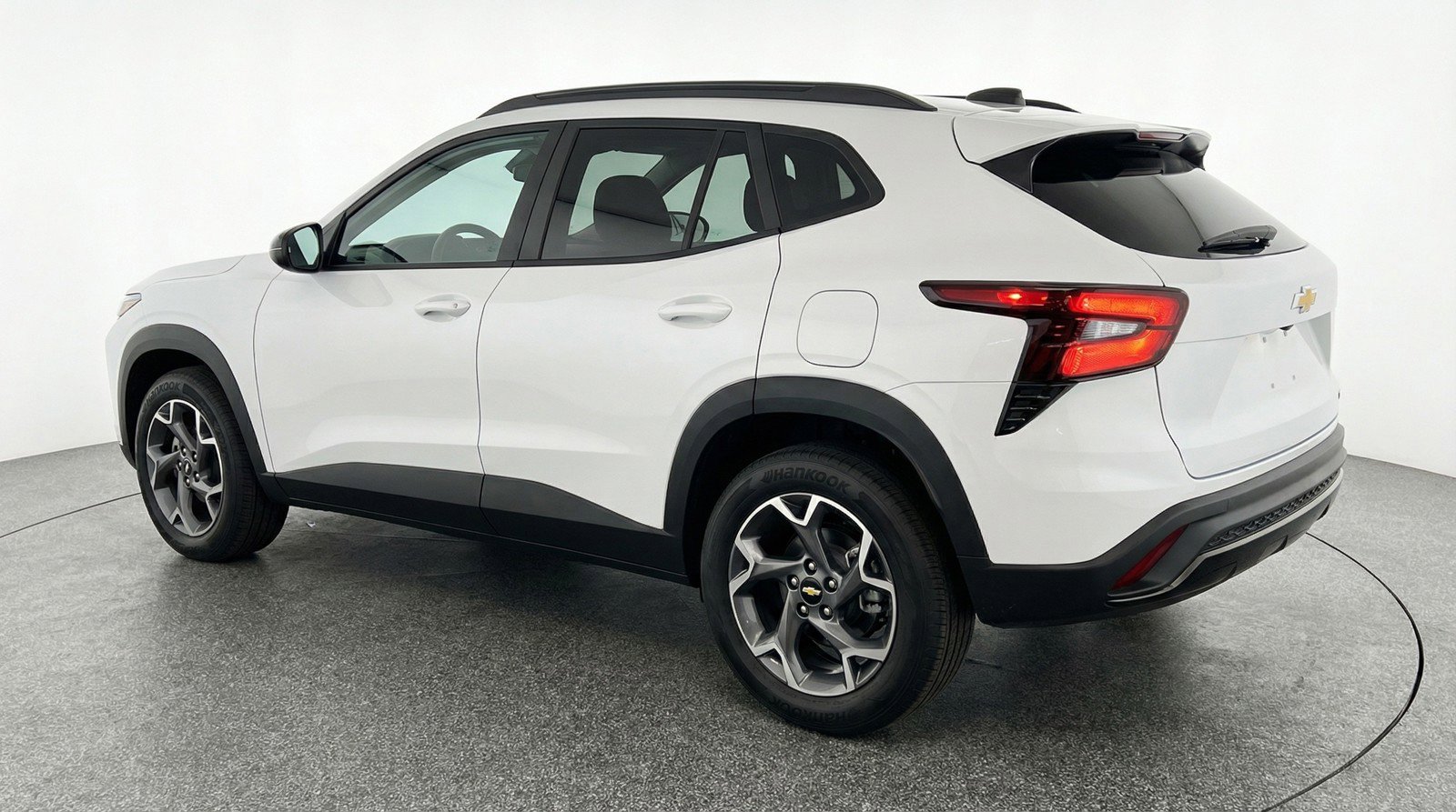 Used 2025 Chevrolet Trax LT image 6