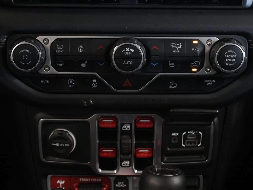 Used 2025 Jeep Gladiator Rubicon w/ Convenience Group AWD/4WD image 24