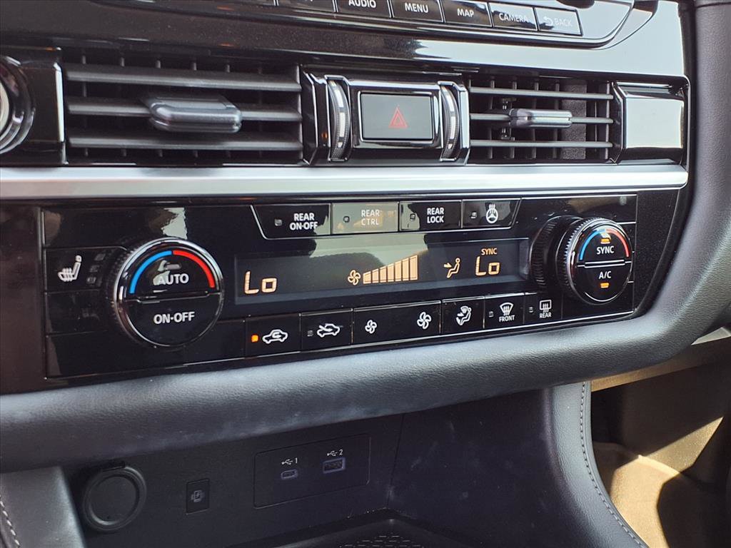 Used 2024 Nissan Pathfinder SL w/ Cargo Package image 10