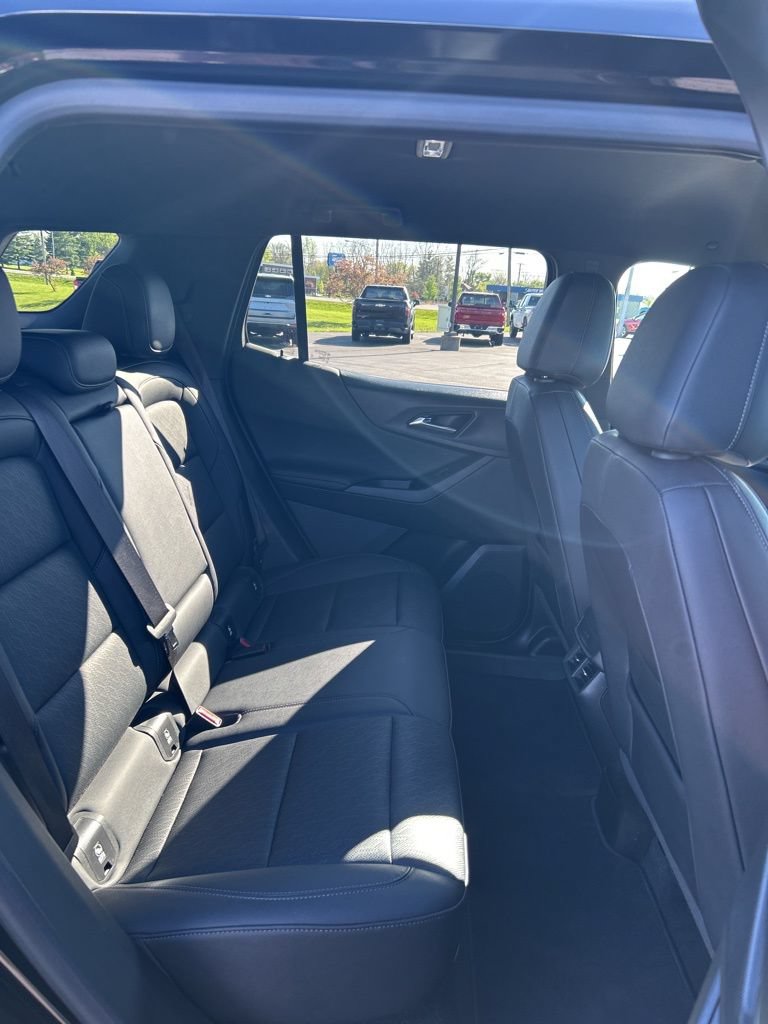 Used 2025 Chevrolet Equinox LT w/ Convenience Package II FWD image 59