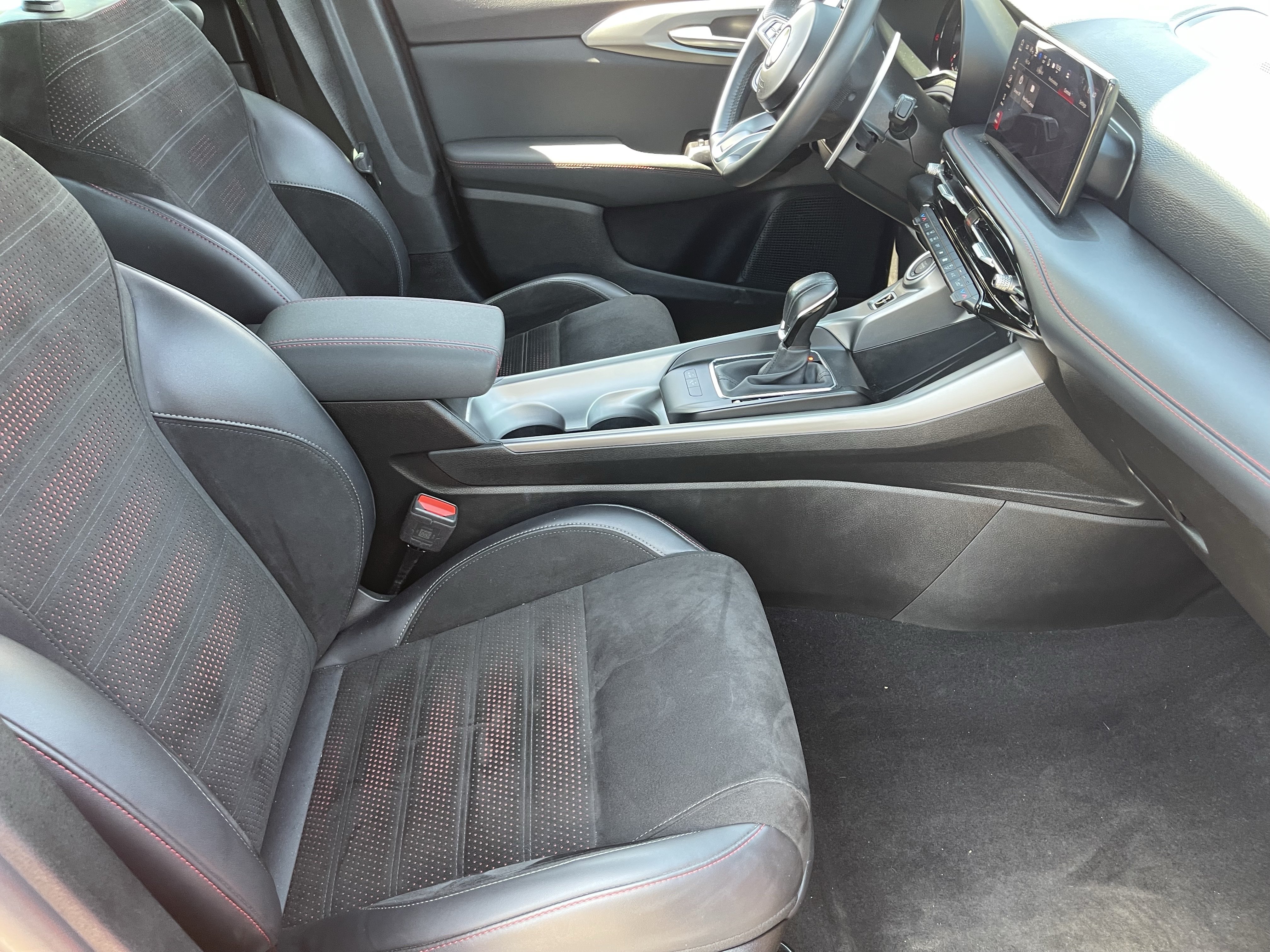 Used 2024 Dodge Hornet R/T AWD/4WD image 10