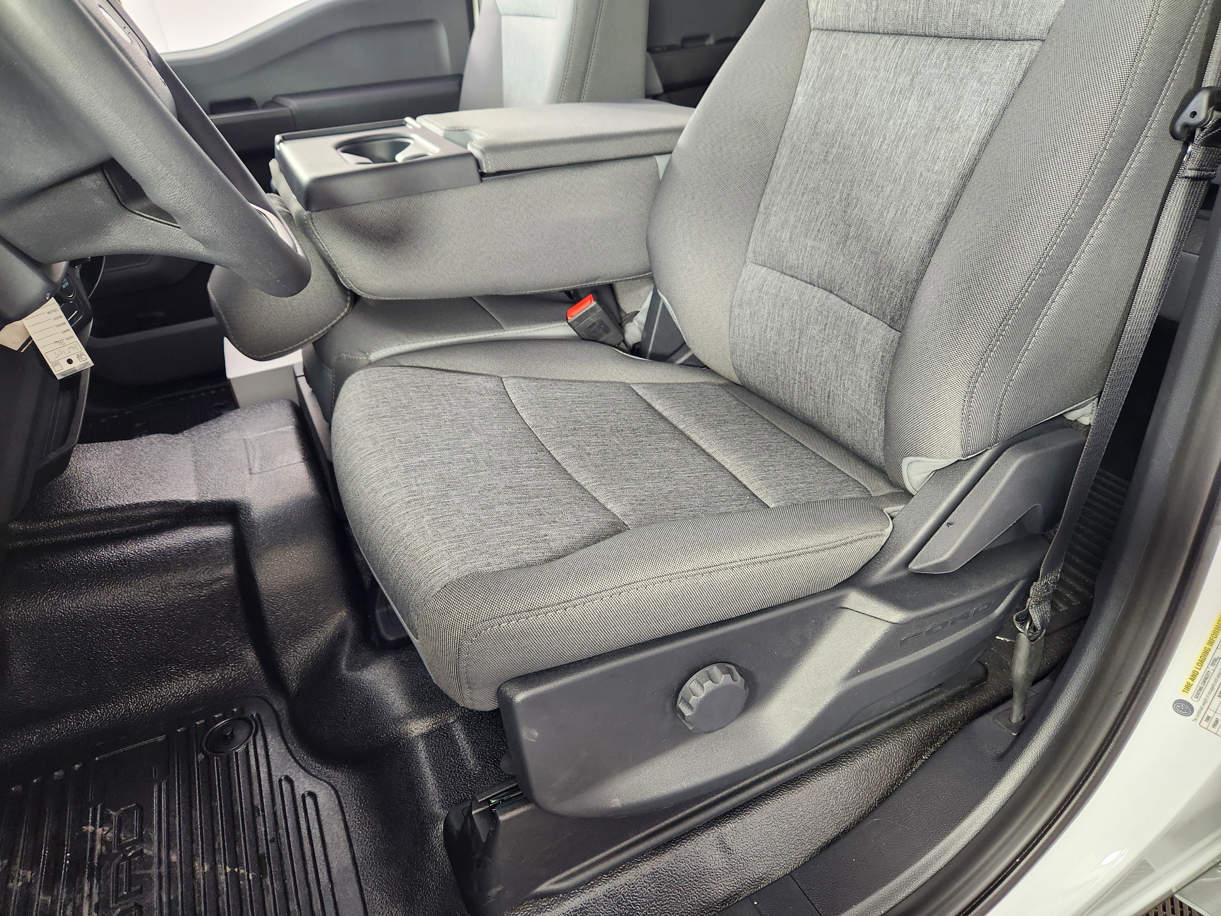 New 2026 Ford F250 XL w/ XL Chrome Package image 15