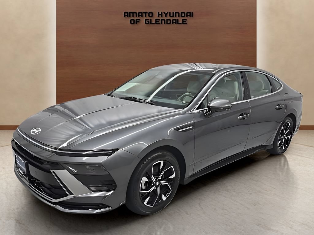 Certified 2025 Hyundai Sonata SEL FWD image 2