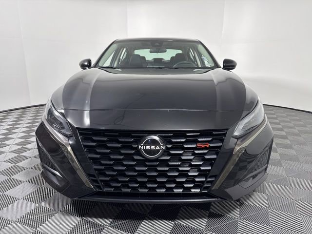 Used 2024 Nissan Altima 2.5 SR image 12