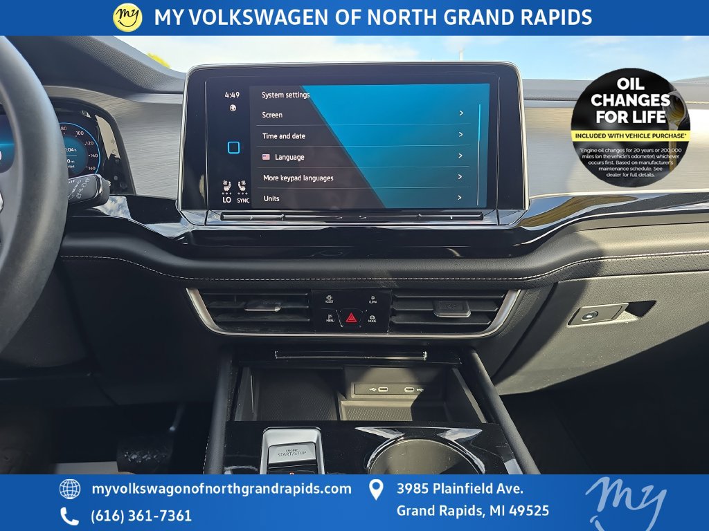 Used 2024 Volkswagen Atlas Cross Sport SE AWD/4WD image 22