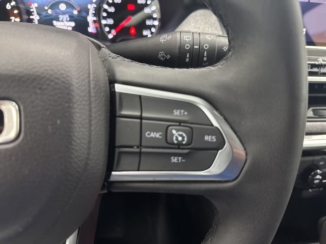 Used 2024 Jeep Compass Latitude AWD/4WD image 12