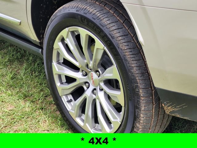 Used 2023 GMC Yukon Denali w/ Advanced Technology Package AWD/4WD image 9