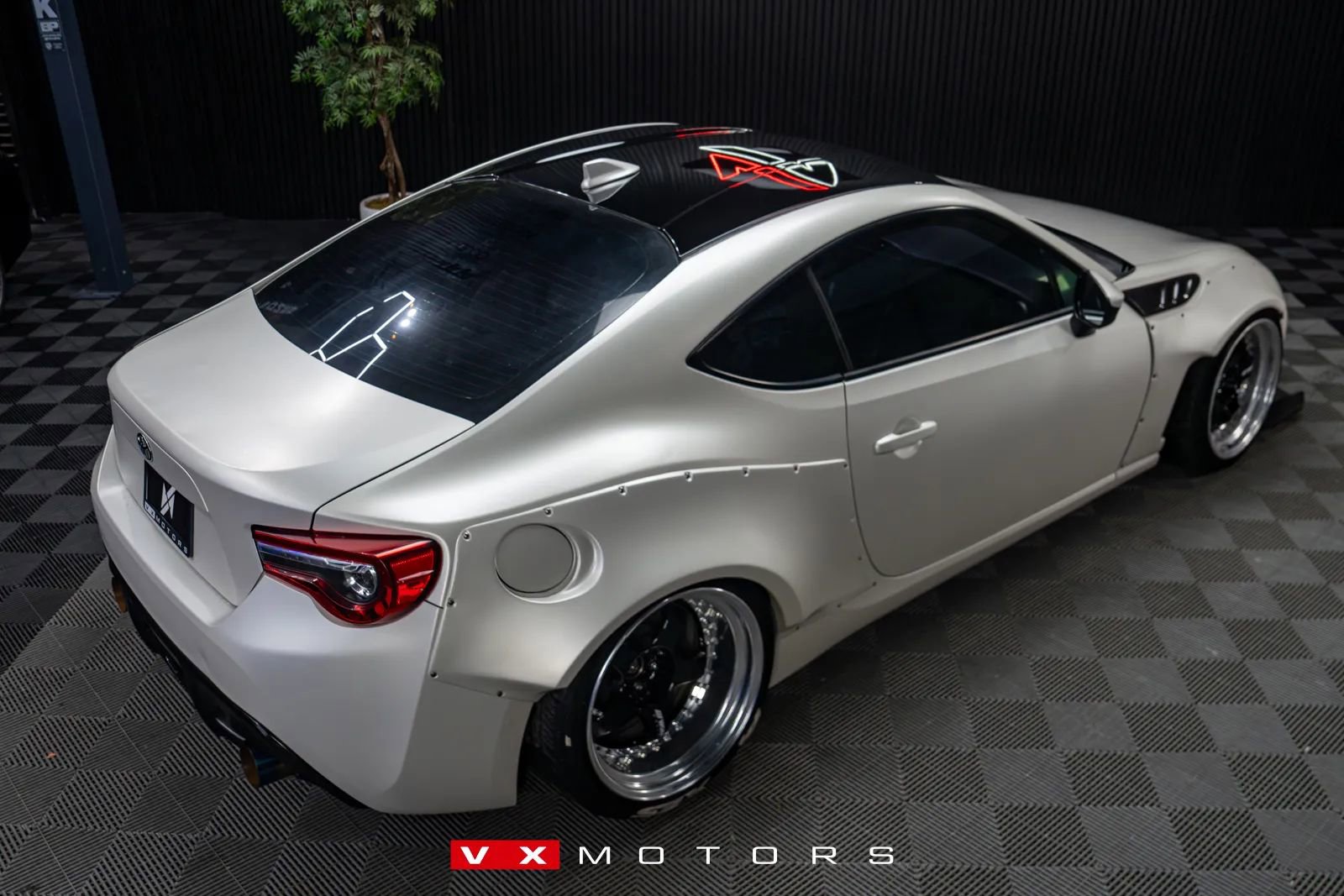 Used 2017 Toyota 86 RWD image 16