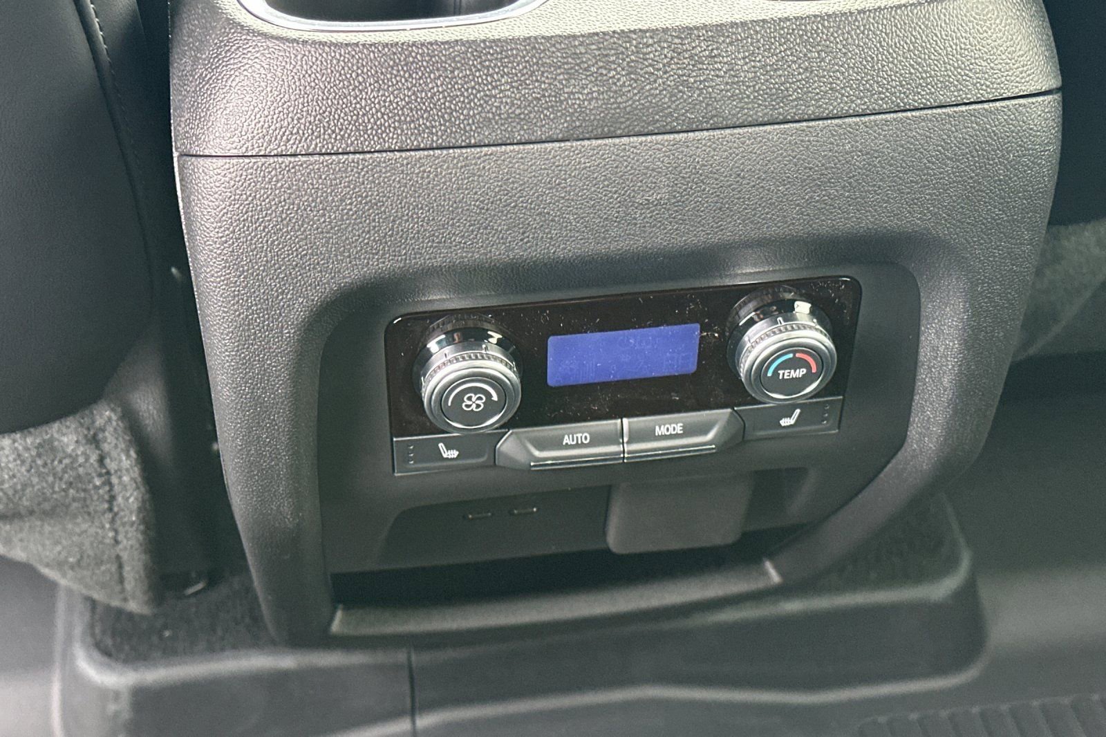 New 2026 GMC Acadia Elevation image 13