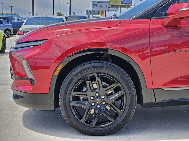 Certified 2026 Chevrolet Blazer RS w/ Driver Confidence II Package FWD image 9