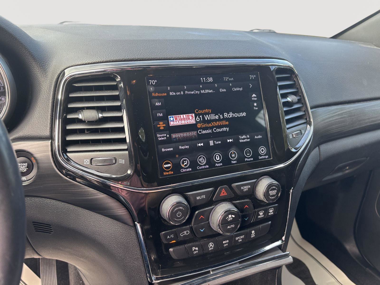 Used 2022 Jeep Grand Cherokee Laredo X image 14