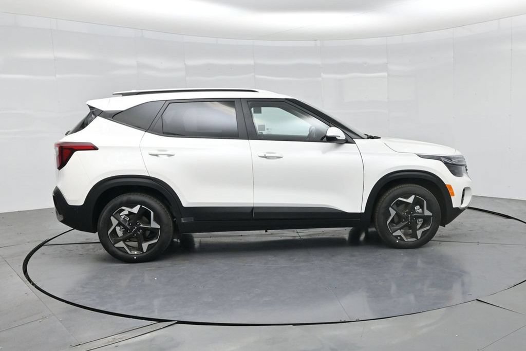 New 2026 Kia Seltos S FWD image 40