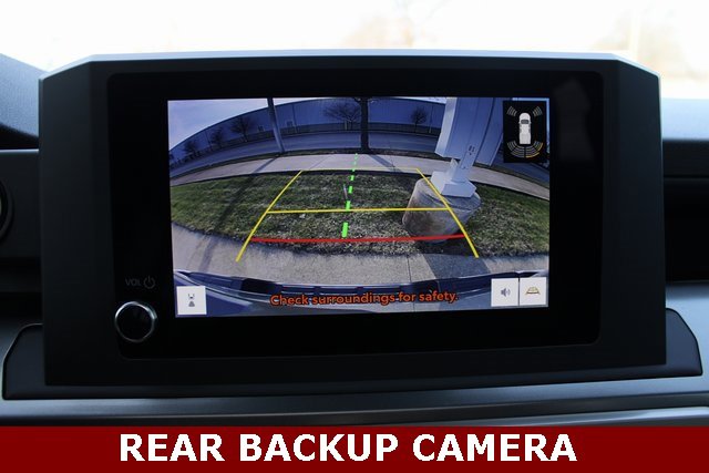 Used 2025 Toyota Tacoma Limited image 16