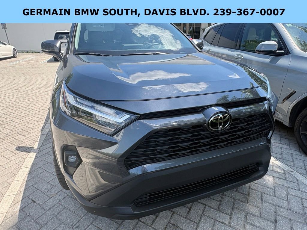 Used 2023 Toyota RAV4 XLE Premium image 3