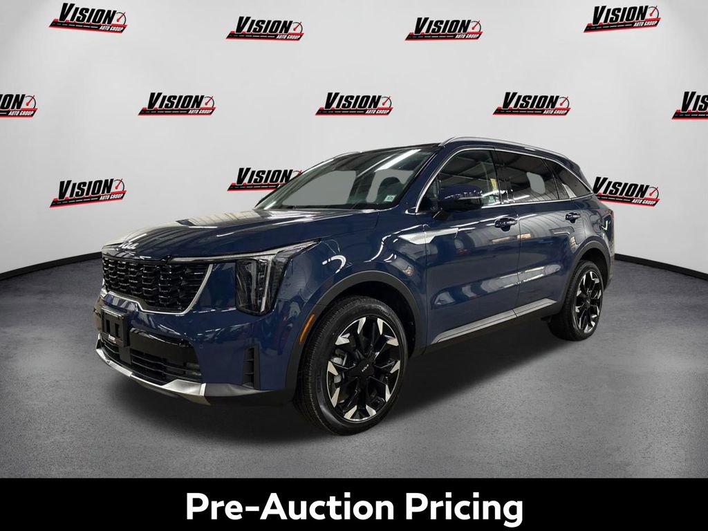 Certified 2025 Kia Sorento EX w/ Panoramic Sunroof Package