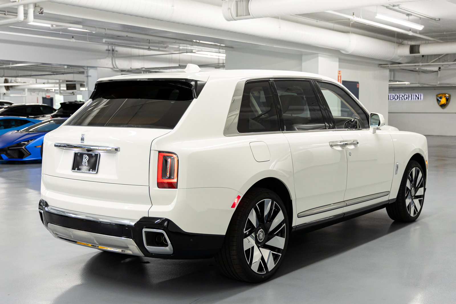 New 2027 Rolls-Royce Cullinan AWD/4WD image 6