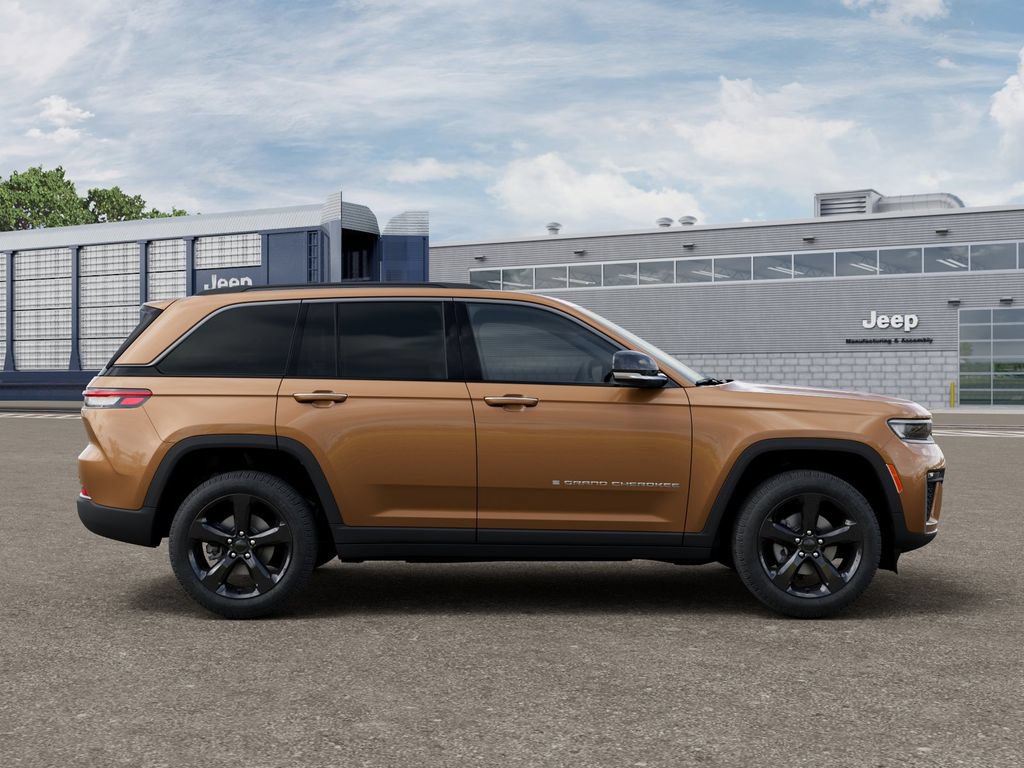 New 2026 Jeep Grand Cherokee Limited w/ Limited Altitude Package RWD image 21