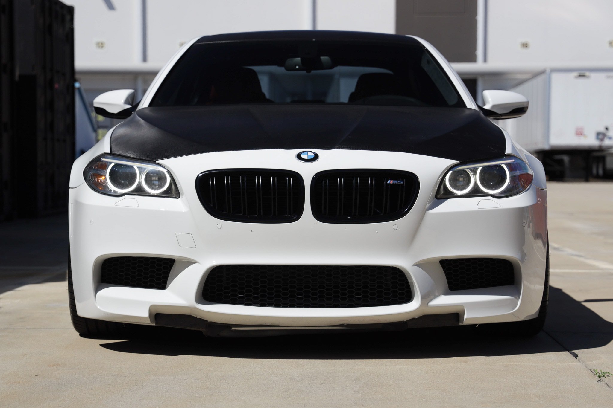 Used 2016 BMW M5 RWD image 18