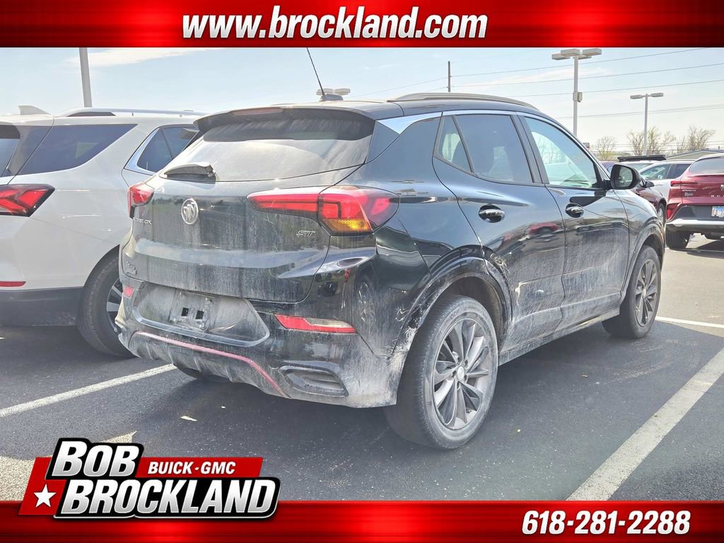 Used 2021 Buick Encore GX Select w/ Sport Touring Package FWD image 2