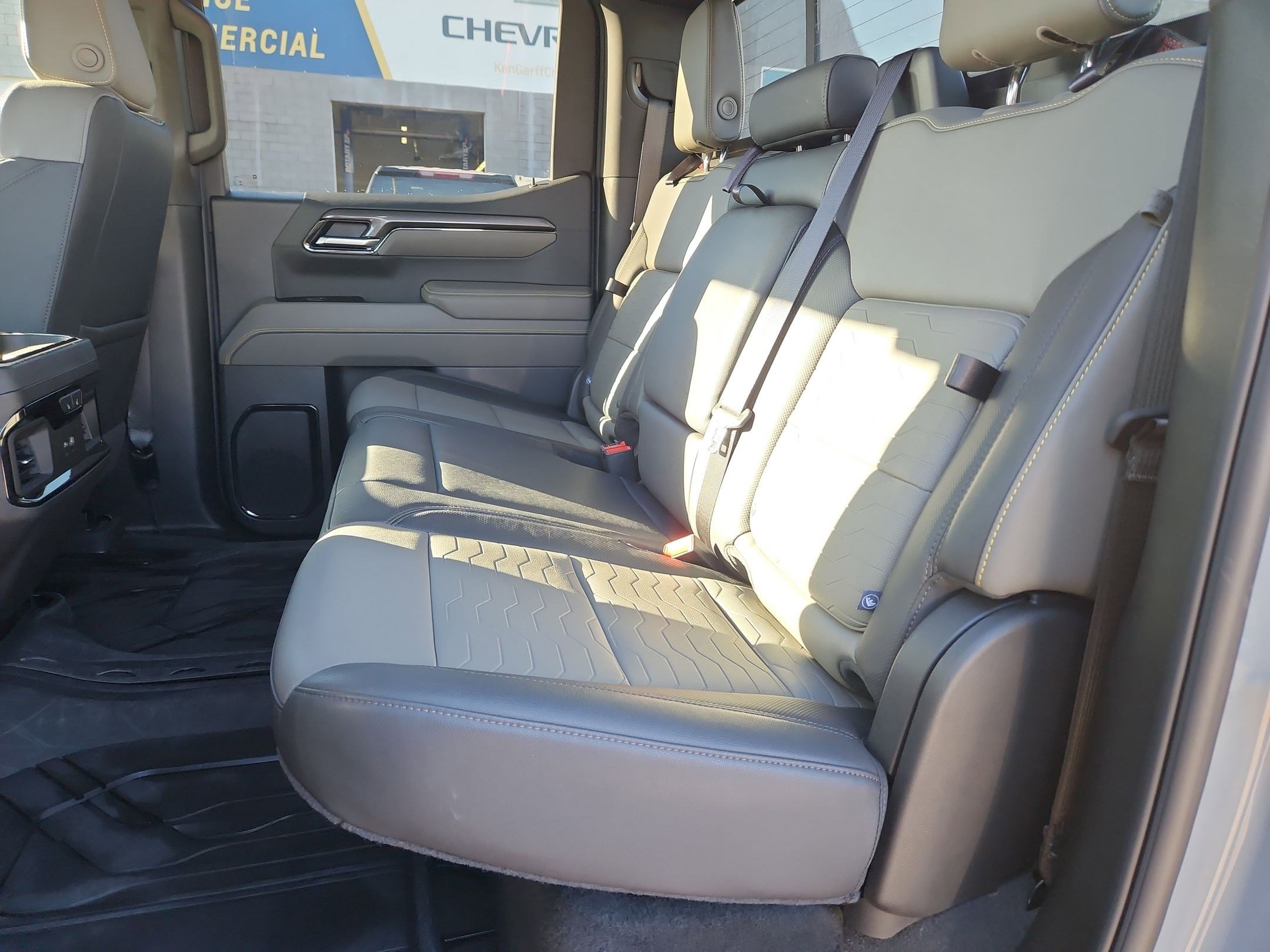 Used 2024 Chevrolet Silverado 1500 ZR2 w/ Technology Package image 27