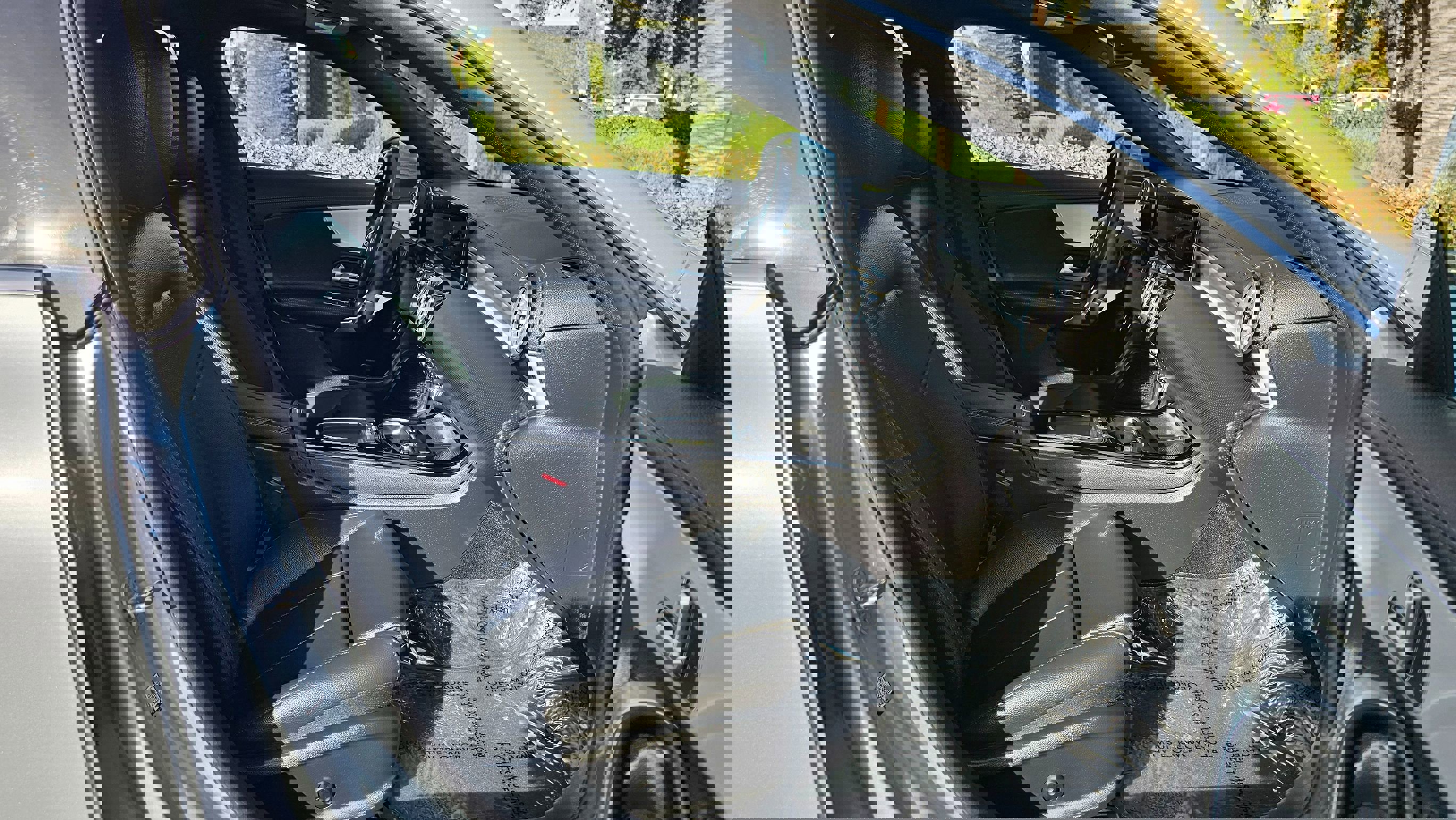 Used 2025 Mercedes-Benz CLA 250 4MATIC image 29