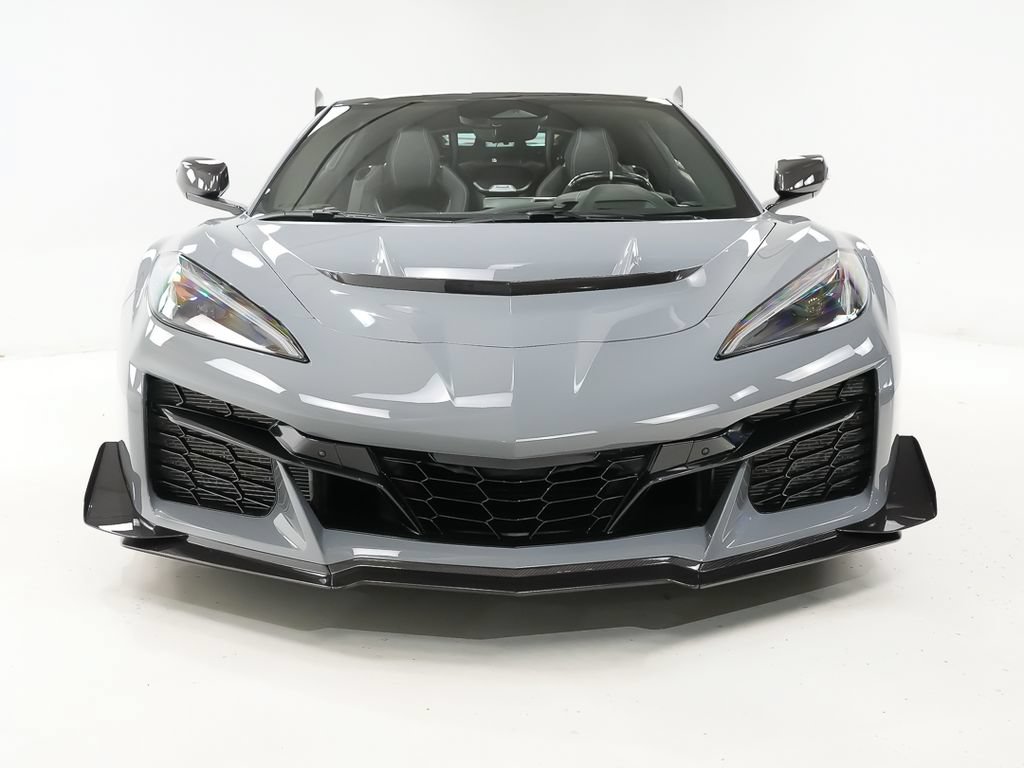 Used 2025 Chevrolet Corvette ZR1 w/ ZR1 Carbon Fiber Aero Package RWD image 6