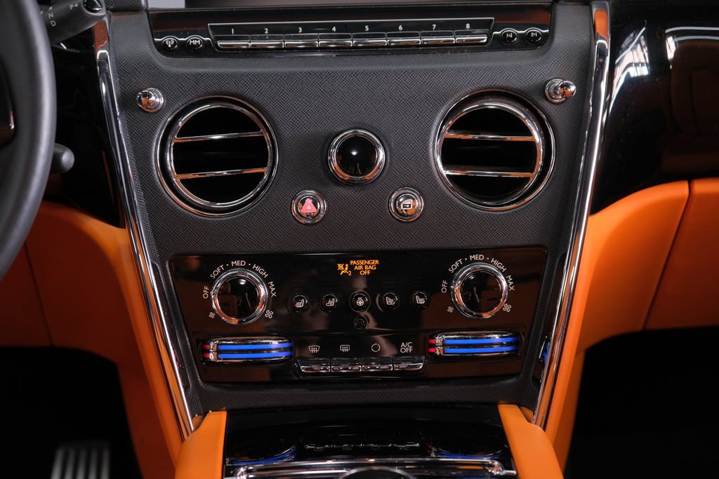 Used 2021 Rolls-Royce Cullinan AWD/4WD image 44