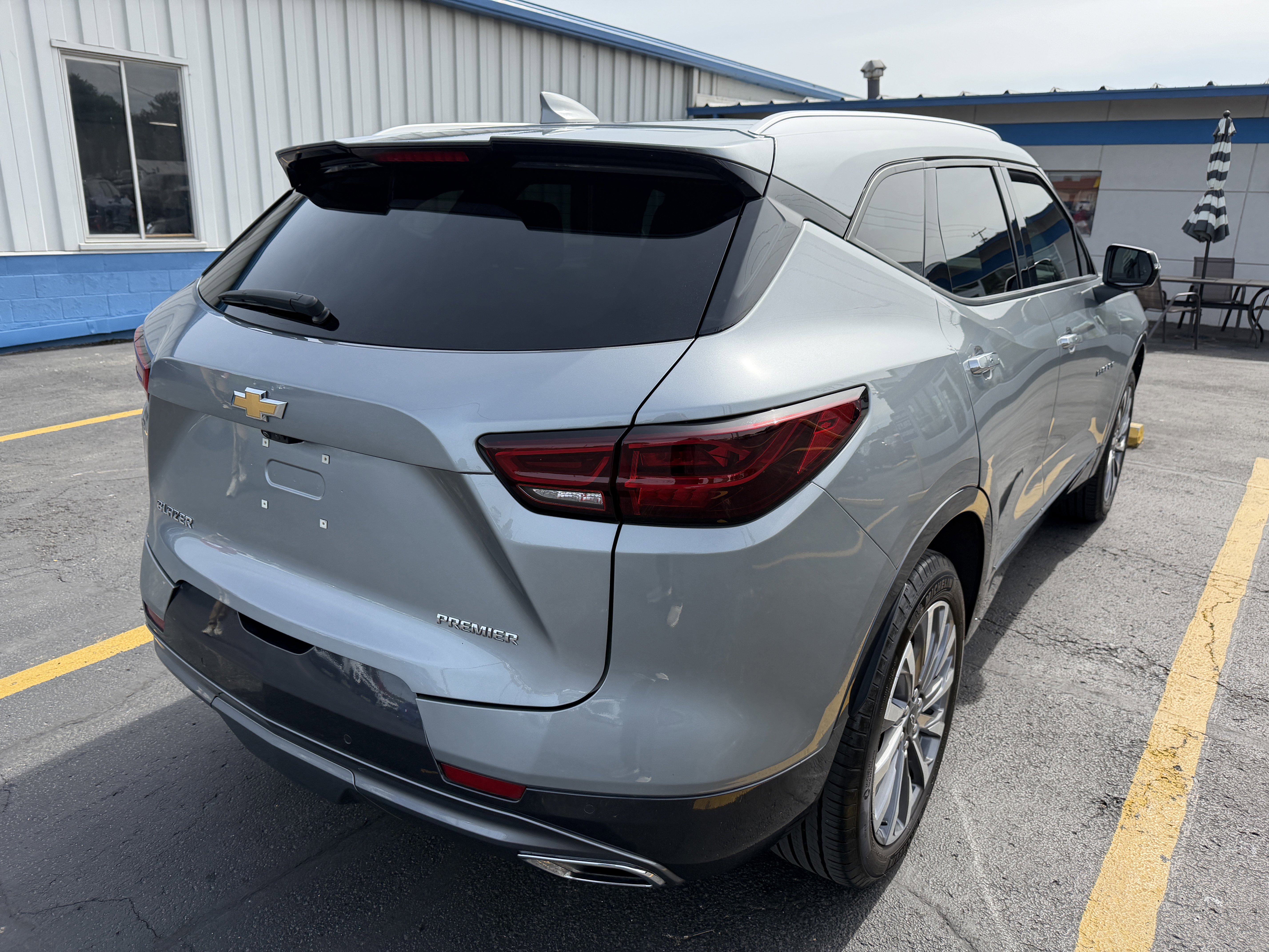 Used 2025 Chevrolet Blazer Premier w/ Driver Confidence II Package FWD image 3