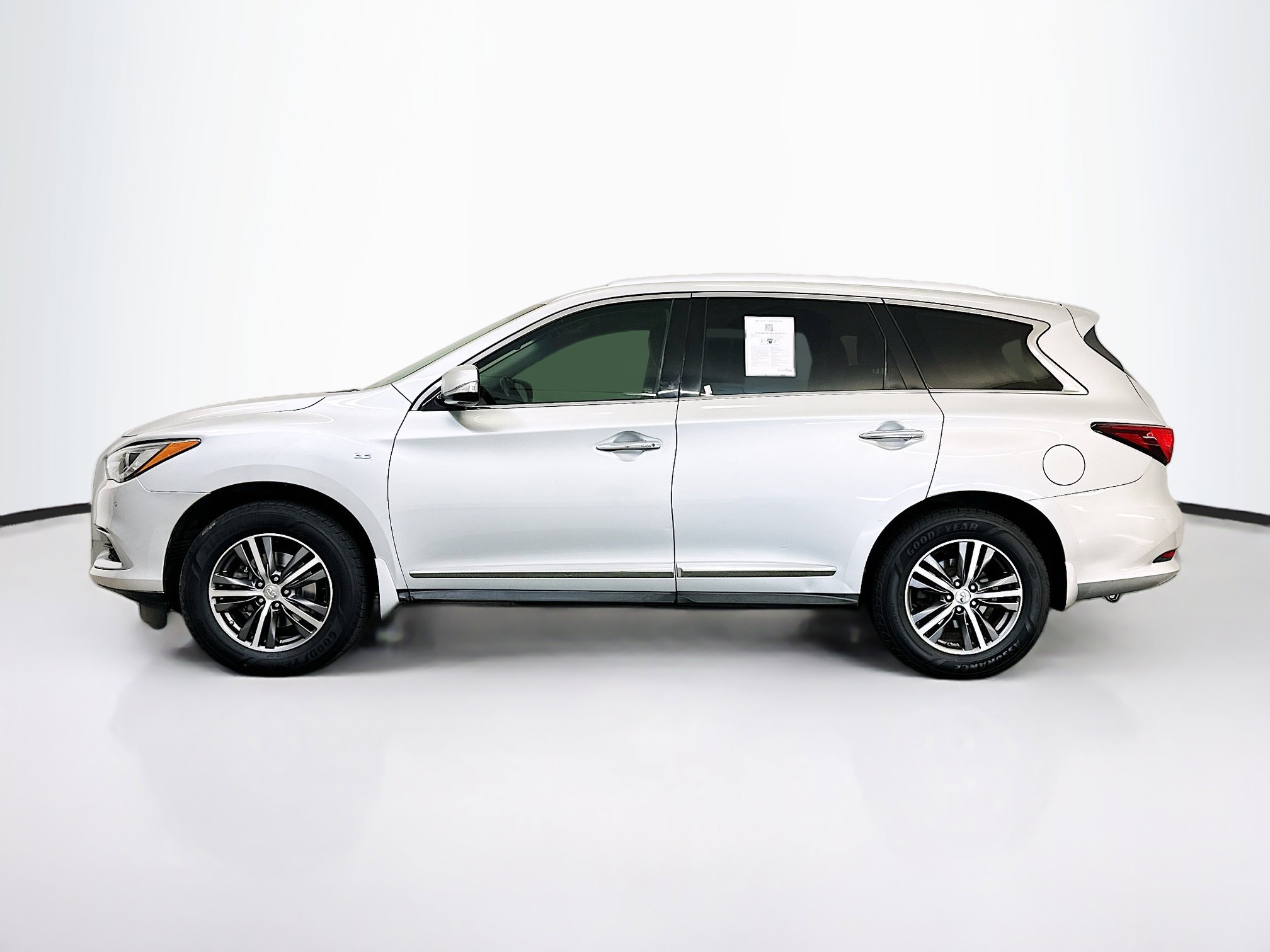 Used 2016 INFINITI QX60 FWD w/ Premium Plus Package image 4