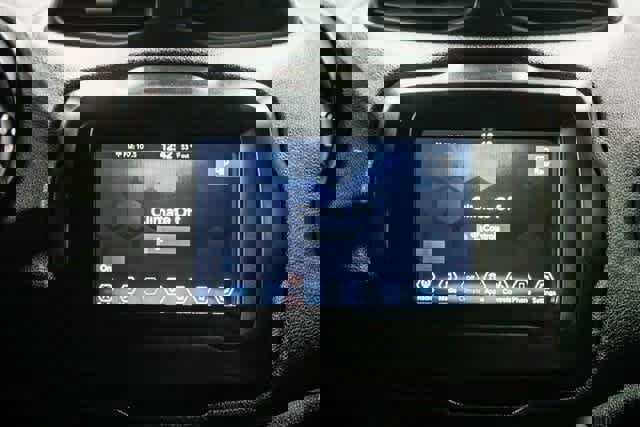 Used 2019 Jeep Renegade Limited image 12