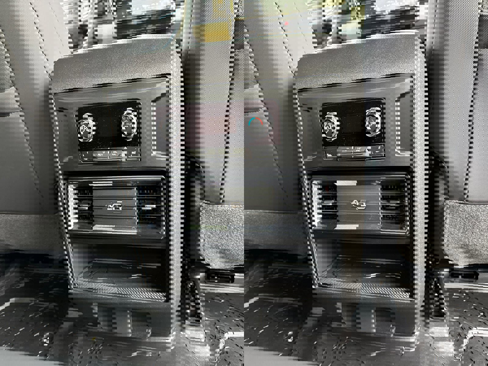 New 2026 GMC Hummer EV 4x4 Crew Cab image 19