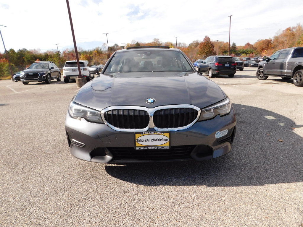 Used 2021 BMW 330e xDrive w/ Driving Assistance Package AWD/4WD image 3