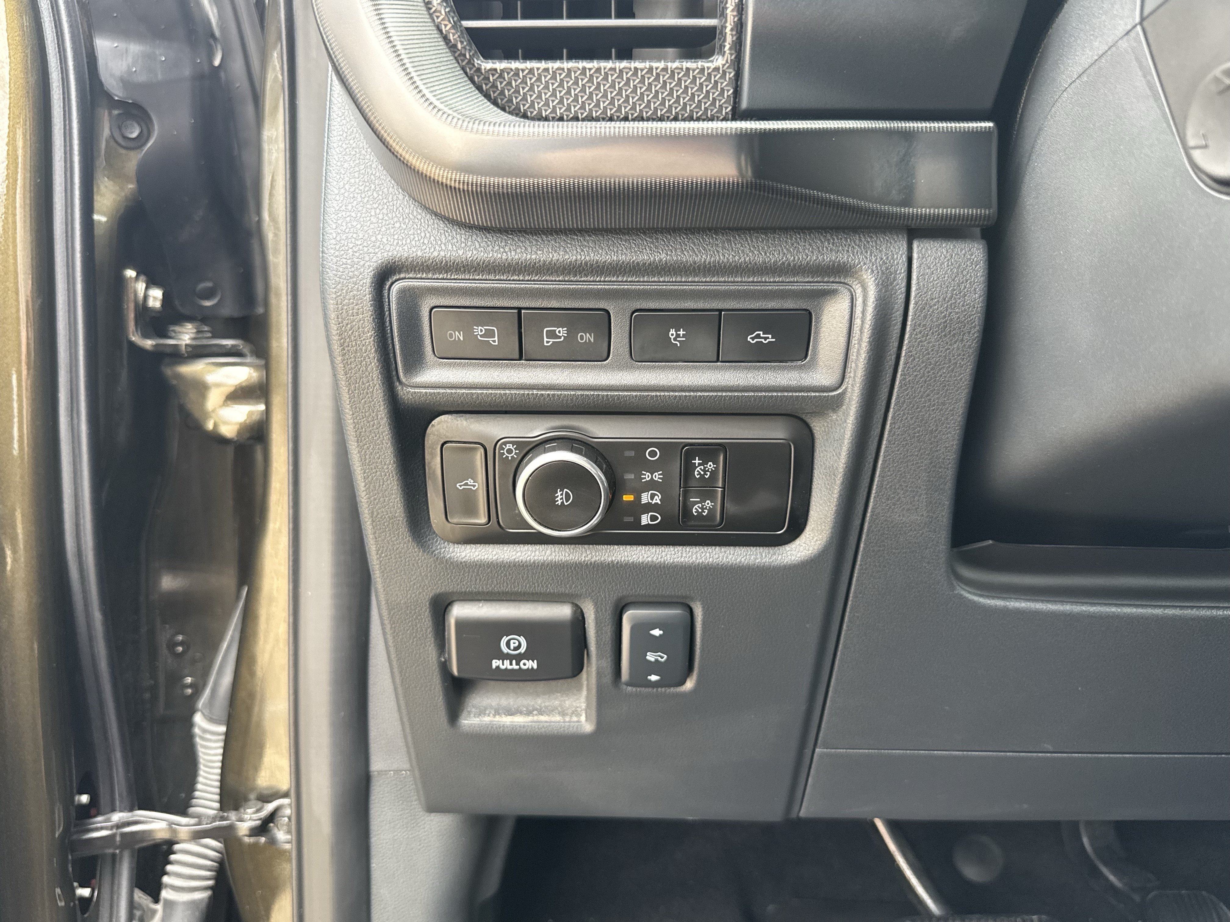 Used 2024 Ford F150 Raptor AWD/4WD image 14