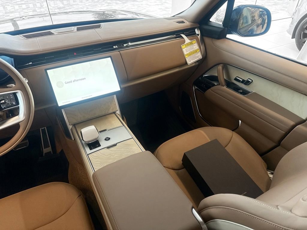 New 2026 Land Rover Range Rover SV image 19