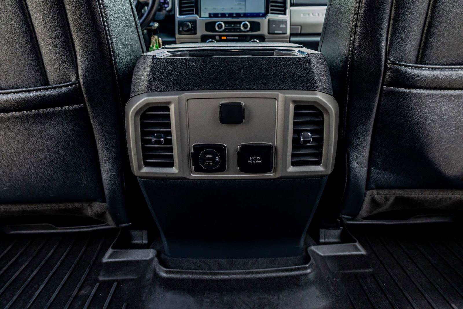 Used 2022 Ford F250 Lariat w/ Lariat Value Package AWD/4WD image 32