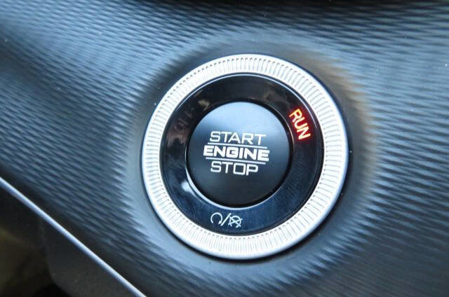 New 2025 Jeep Grand Cherokee L Laredo w/ Luxury Tech Group I image 29