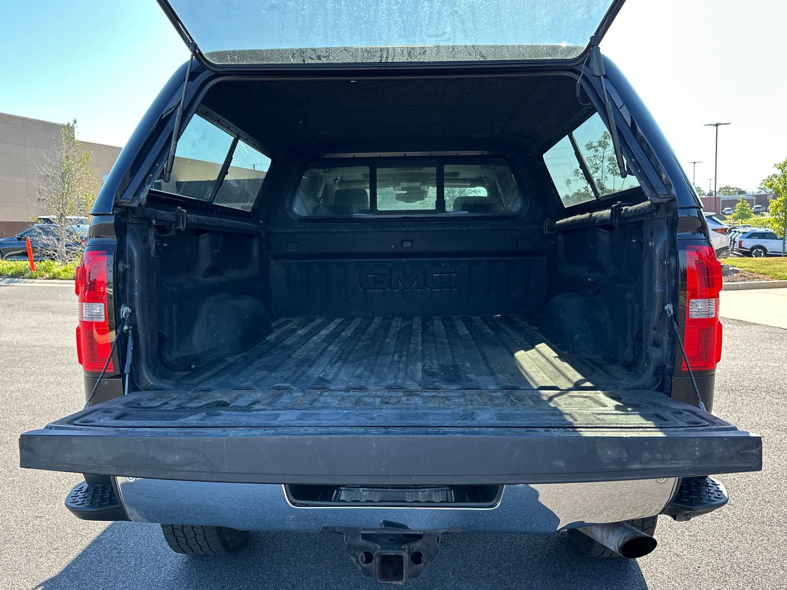 Used 2016 GMC Sierra 2500 SLT AWD/4WD image 16
