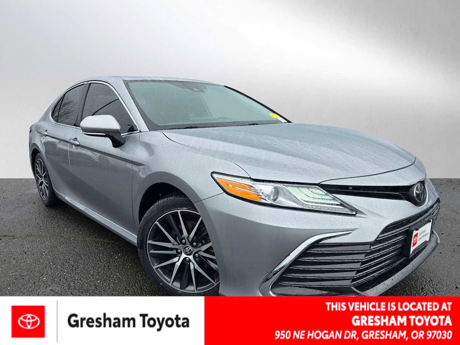 Used 2024 Toyota Camry XLE image 1