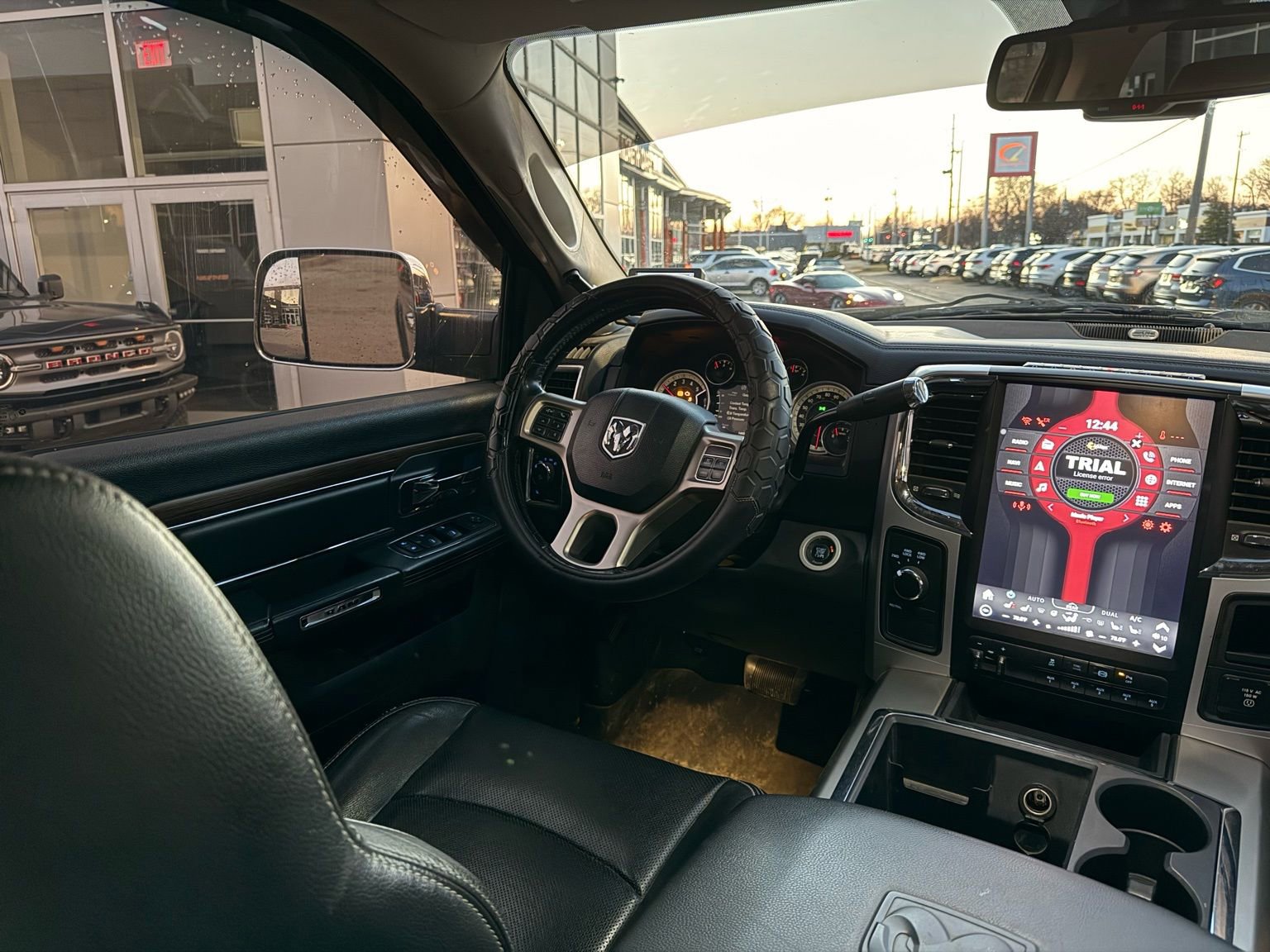 Used 2014 RAM 3500 Laramie image 35